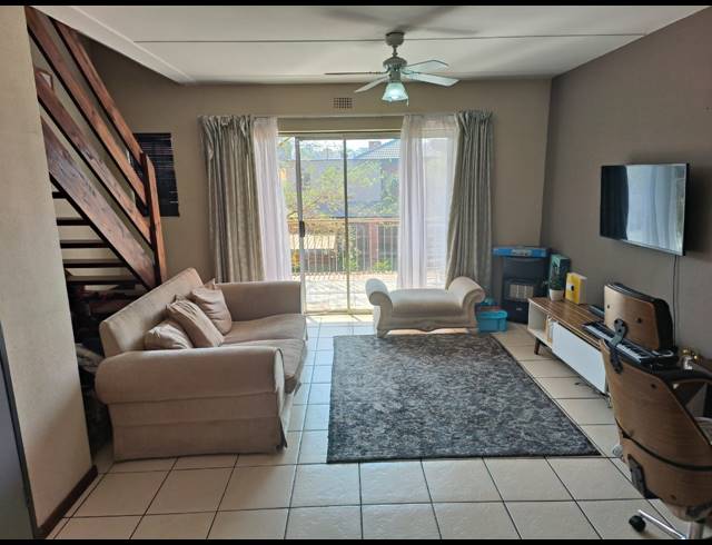 2 BEDROOM FLAT FOR SALE IN SONNEGLANS